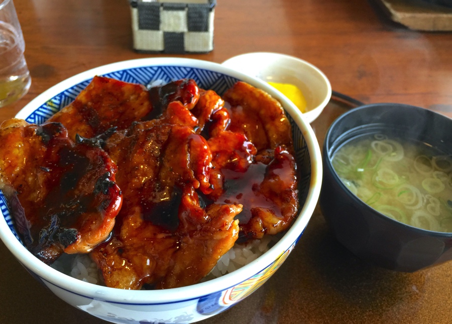 しらぬか恋問 この豚丼